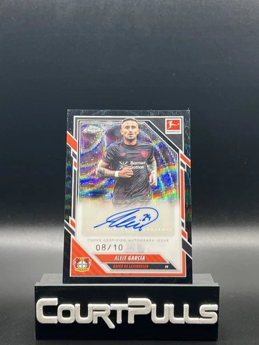 Aleix Garcia 2025 Topps Chrome Black Wave /10