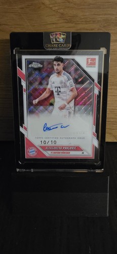 Aleksandar Pavlovic 2025 Topps Bundesliga Cromo /10