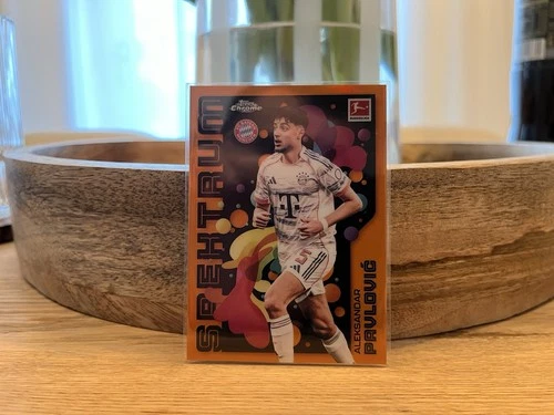 Aleksandar Pavlovic 2025 Topps Chrome Bundesliga Orange Spektrum