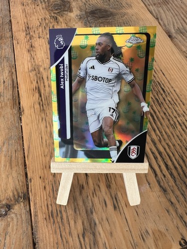 Alex Iwobi 2026 Topps Chrome Pineapple Blast Refractor