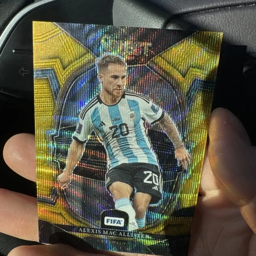 Alexis Mac Allister 2022 Panini Select Gold Mojo Prizm /10