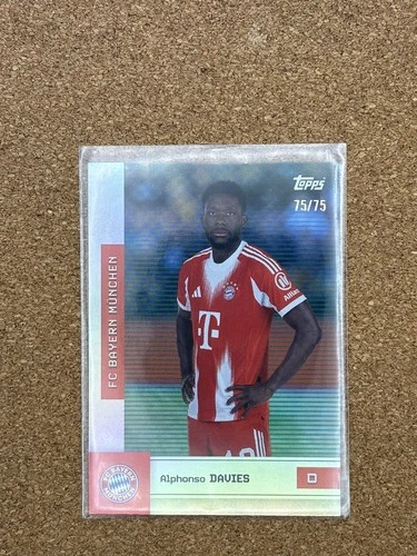 Alphonso Davies 2025 Topps Bayern München Team Set Aqua /75