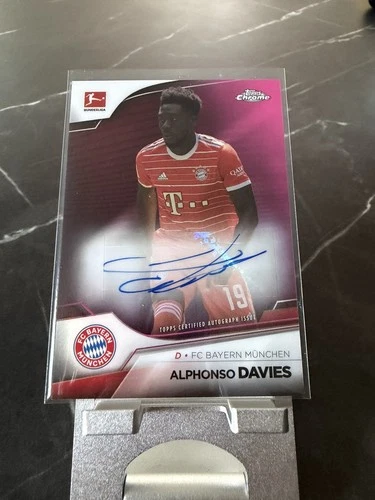 Alphonso Davies 2022 Topps Chrome /150