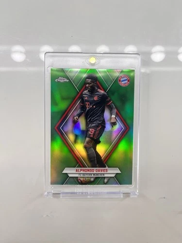 Alphonso Davies 2023 Topps Chrome Gold /25