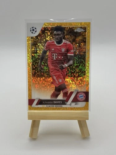 Alphonso Davies 2023 Topps Chrome Gold Diamond /50