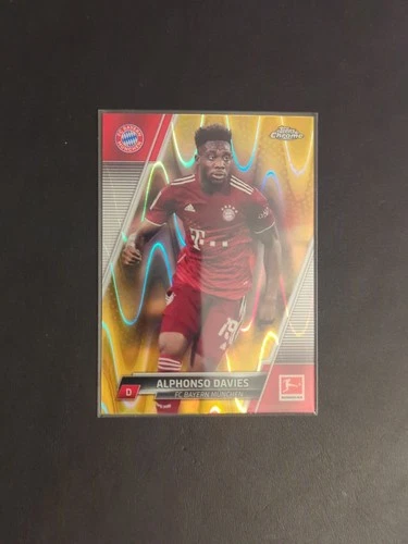 Alphonso Davies 2021 Topps Chrome Gold Raywave
