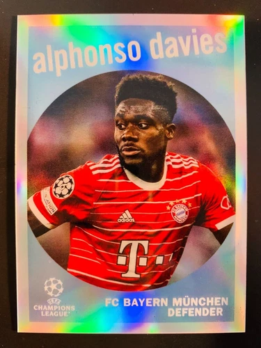 Alphonso Davies 2022 Topps Chrome Refractor