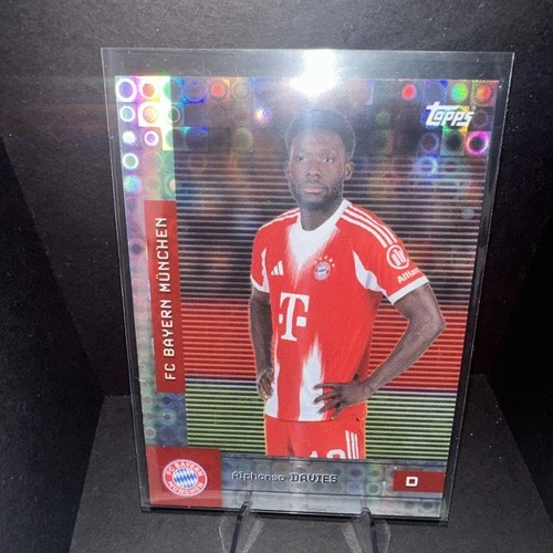 Alphonso Davies 2025 Topps Chrome Refractor /25