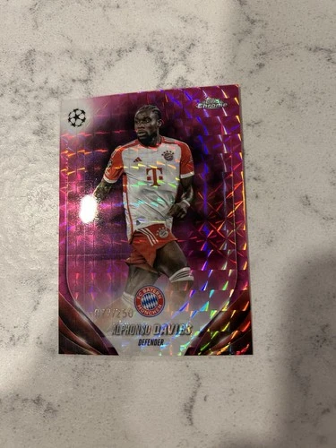 Alphonso Davies 2023 Topps Chrome UEFA Pink Geometric Refractor /250