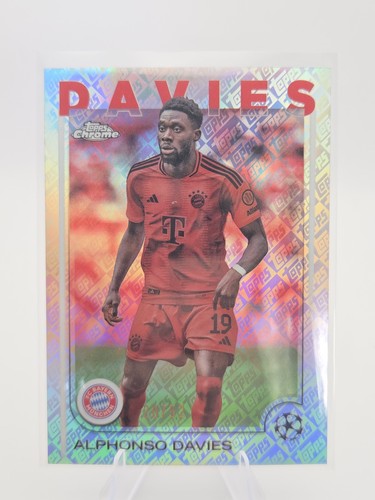 Alphonso Davies 2025 Topps Cromo UEFA Clubes Competiciones Toppsfractor /52