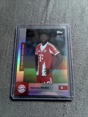 Alphonso Davies 2025 Topps FC Bayern München Team Set Aqua /75