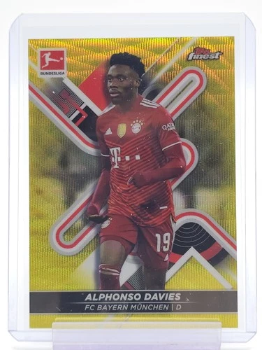 Alphonso Davies 2021 Topps Finest Yellow Wave /350