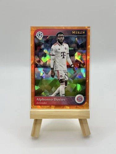 Alphonso Davies 2024 Topps Merlin Chrome UCC Orange Atomic Refractor /25