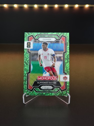 Alphonso Davies 2026 Panini Monopoly Prizm Copa Mundial de la FIFA Fútbol 26 Onda Verde