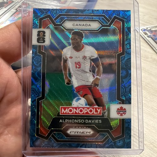Alphonso Davies 2026 Panini Prizm Blue Wave