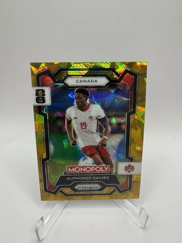 Alphonso Davies 2026 Panini Prizm Gold Cracked Ice