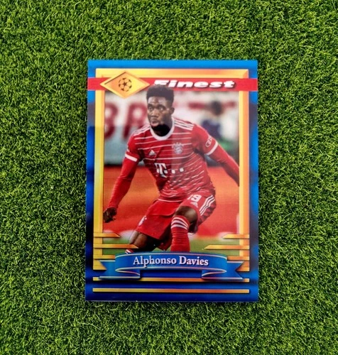Alphonso Davies 2023 Topps UCC Finest /99
