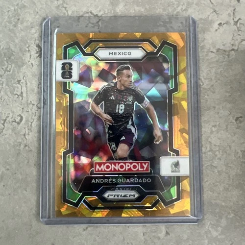 Andres Guardado 2026 Panini Prizm World Cup Gold Cracked Ice