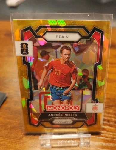 Andres Iniesta 2026 Panini Prizm Gold Cracked Ice