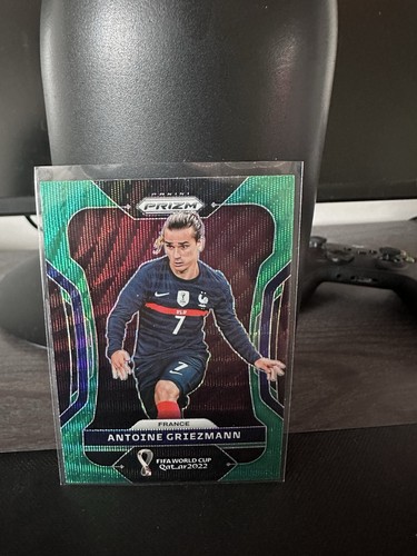 Antoine Griezmann 2022 Panini Prizm Copa Mundial FIFA Qatar 2022 Green Wave