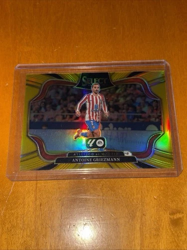 Antoine Griezmann 2025 Panini Select Gold Prizm /10