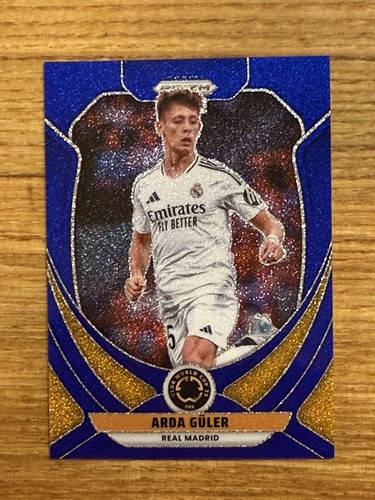 Arda Guler 2025 Panini Prizm Copa Mundial de Clubes de la FIFA Brillo Azul /149