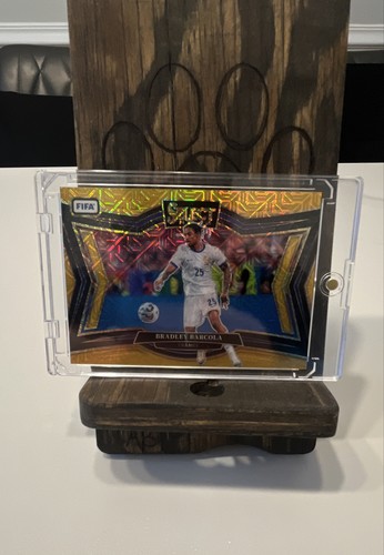 Bradley Barcola 2024 Panini Select Gold Prizm /10