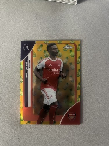 Bukayo Saka 2025 Topps Chrome Pineapple Blast