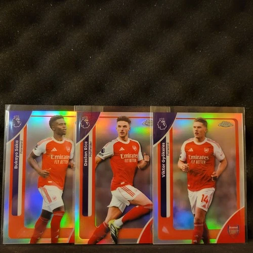 Bukayo Saka 2025 Topps Chrome Refractor
