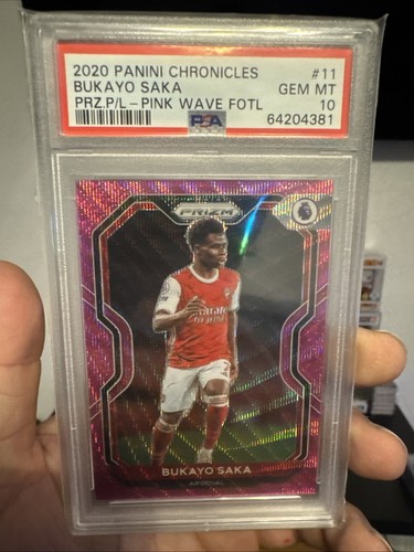 Bukayo Saka 2020 Panini Chronicles Prizm Pink Wave