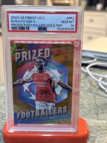 Bukayo Saka 2023 Topps Finest Gold Refractor /50