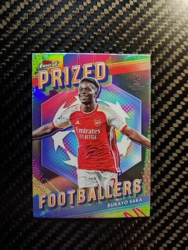 Bukayo Saka 2023 Topps Finest Refractor