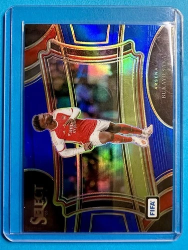 Bukayo Saka 2023 Panini Select FIFA Blue Prizm