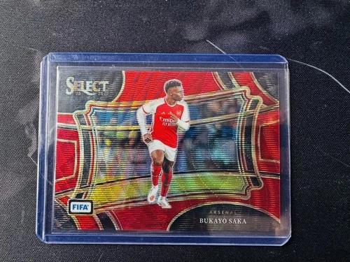 Bukayo Saka 2023 Panini Select FIFA Red Prizm