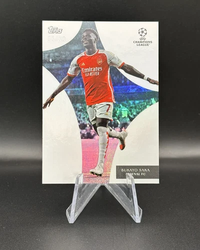 Bukayo Saka 2023 Topps Simplicidad Dynamic Blue /99