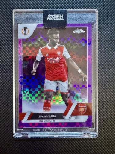 Bukayo Saka 2022 Topps UCC Chrome Neon Purple X-Fractor /3