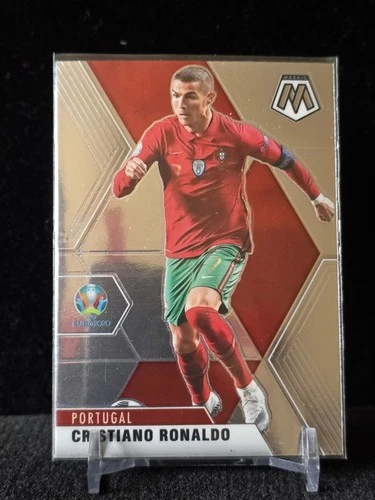 Cristiano Ronaldo 2021 Panini Mosaic Silver Prizm