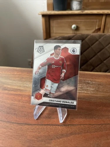 Cristiano Ronaldo 2021 Panini Mosaic Silver Prizm