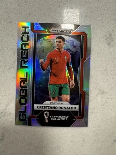 Cristiano Ronaldo 2022 Panini Prizm Silver Refractor