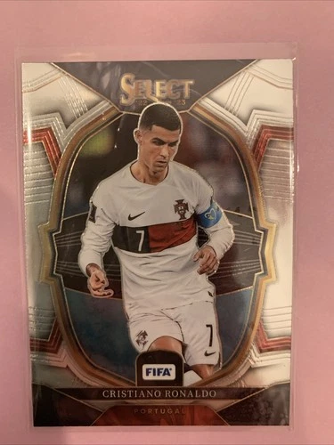 Cristiano Ronaldo 2022 Panini Select FIFA