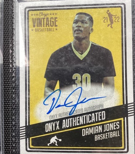 Damian Jones 2021 Onyx Authenticated