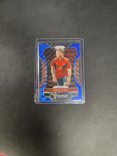 Dani Olmo 2022 Panini Prizm World Cup Blue Wave Prizm /199