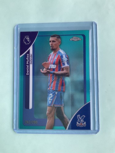 Daniel Munoz 2026 Topps Chrome Crystal Palace /299