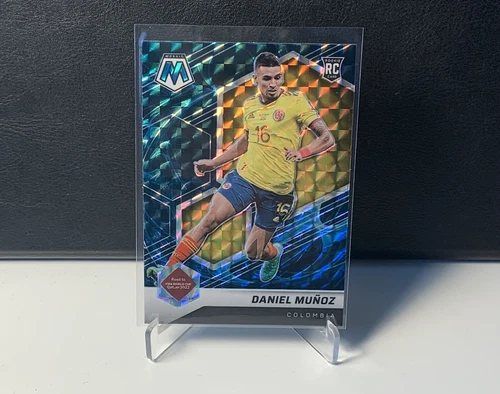 Daniel Munoz 2021 Panini Mosaic Prizm