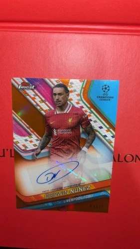 Darwin Núñez 2024 Topps Finest Orange /25