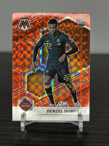 Denzel Dumfries 2021 Panini Mosaic FIFA Red Prizm /171