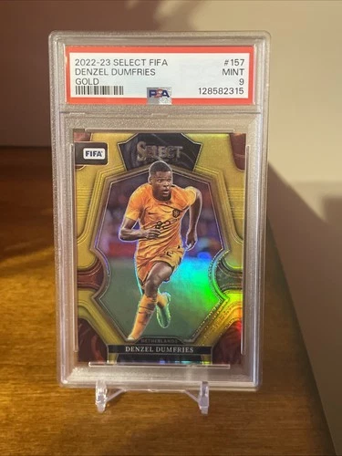 Denzel Dumfries 2023 Panini Select Gold Prizm /10
