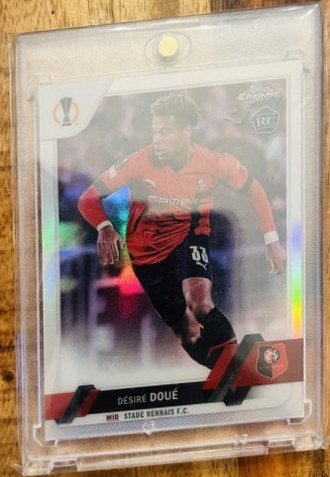 Desire Doue 2022 Topps Cromo Competiciones de Clubes UEFA Refractor