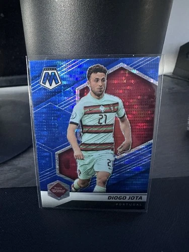 Diogo Jota 2021 Panini Mosaic Blue Pulsar Prizm