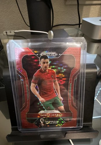Diogo Jota 2022 Panini Prizm World Cup Qatar Breakaway Red Prizm /99
